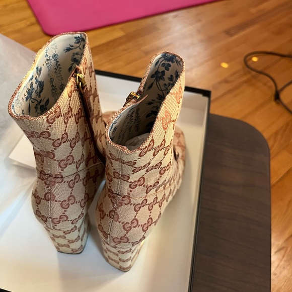 Women's Gucci Boots Size 39.5 - Picture 11 of 13